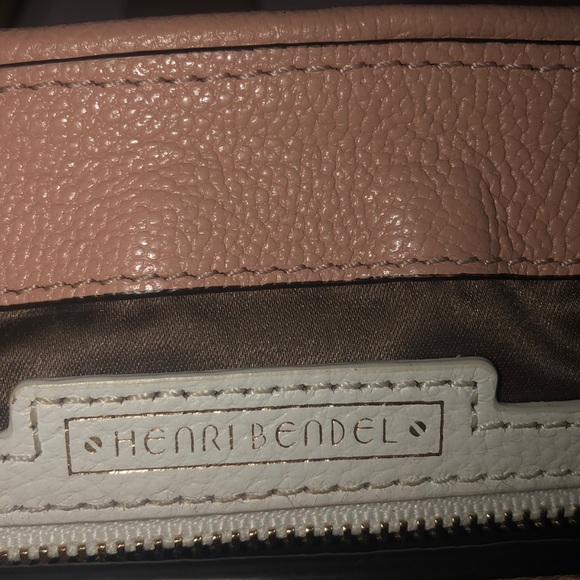 Henri bendel - Picture 3 of 6